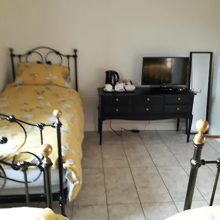 Foxholes Accommodation-2